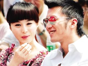 《真爱如血》上演床上<em>激情戏</em> <em>女同性恋</em>激吻