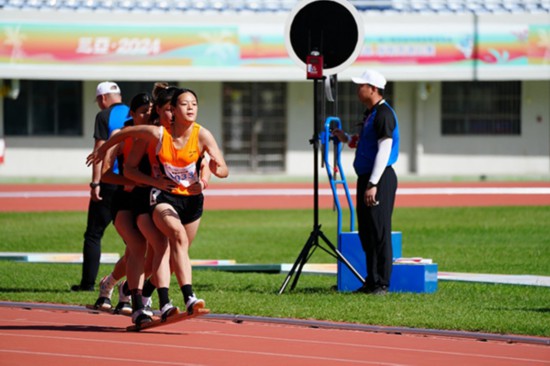 板鞋竞速女子60米比赛。马那甫摄